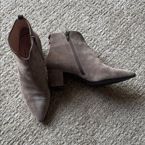 Stylish taupe Ankle Boots